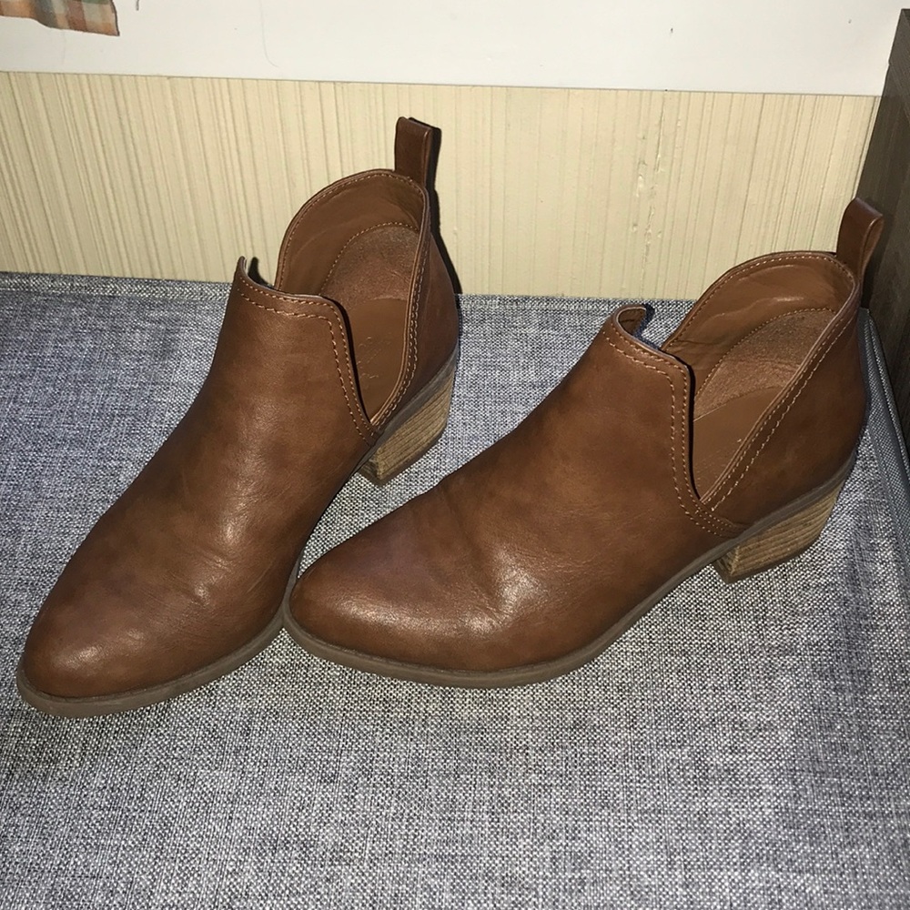 American Eagle Booties